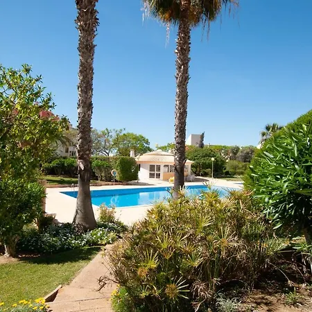 Ondas Verdes By Ocvillas * Албуфейра