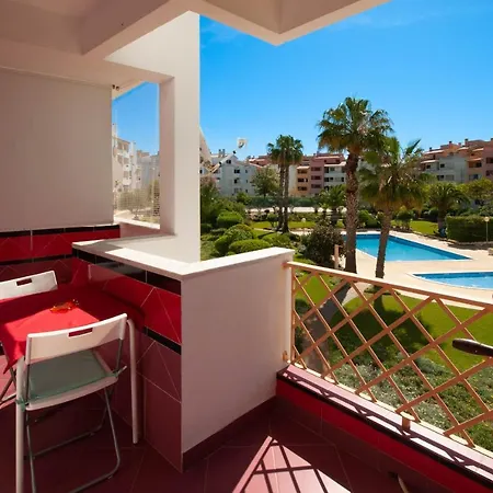 Ondas Verdes By Ocvillas Albufeira